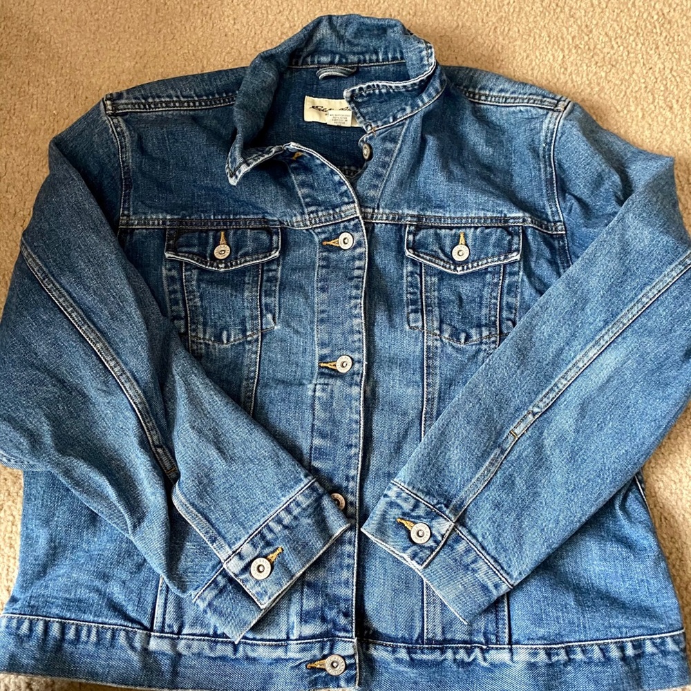 Jean Jacket - Picture 2 of 3